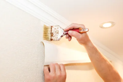 Pose de papier peint à Vennans — revêtements muraux et toiles de verre